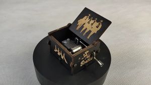 Harry Potter Mini Wooden Music Box Retro Mechanical Hand DIY Cartoon Sculpting Birthday Gift
