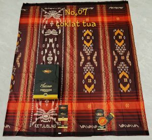 Ketjubung Sarung Ketjubung Original Cuci Gudang Termurah Sarung Tenun Ketjubung Platinum Super Platinum Motif GSI DPK DIS TIS JGN SPP GJK JSI JGS SJC Grade Gold Silver Katun Campur Nyaman Untuk Dikenakan Baik Untuk Harian Acara Resmi Atau Nikahan Lebaran