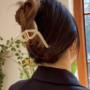 Jedai Slim Emma Fashion Korea 11Cm: Jepitan Rambut Stylish untuk Wanita