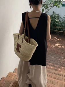 Pháp Thanh Lịch Màu Đen Cộc Tay Không Tay Áo Sơ Mi Lin Nữ Mùa Hè Hở Lưng Cổ Chữ V Búp Bê Áo Áo Hai Dây Lụa Cổ Tròn Mỏng Dài Vừa Phải Màu Nguyên Chất