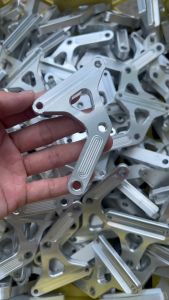 Pas mobin sườn MSD xe SH Ý nhôm cnc 6061