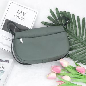 กระเป๋ากระเป๋าคาดอกหนังแท้สมาร์ทคิงสำหรับแฟชั่นสำหรับผู้หญิงกระเป๋าไหล่ข้างใต้แบบเรียบง่ายกระเป๋าถือแบบลำลอง2697