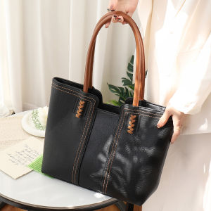 TAOHUALIHUA | Stylish Retro Commuter Large Capacity Handbag