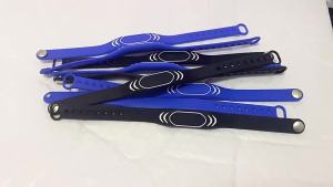 New RFID Wristbands EM4100 125KHZ Silicone bracelet adjustable  electronic bracelets wrist band NFC smart card