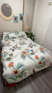 4in1 Bedsheet Set - 4Pcs Set (1 Duvet cover w/ zipper + 1 Fitted Sheet + 2 Pillow Cover)