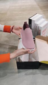 Batavia P3P4 Baru Grosir Wanita Rajutan Sepatu Lembut Bernapas Sepatu Olahraga Tahan Aus Mahasiswa Sepatu Kasual Lembut Sole