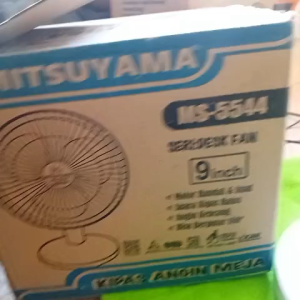 H86 Kipas Angin Meja Mitsuyama PORTABLE 9 inchDesk Fan Duduk 9" SNI Original meja in 2 kecepatan putaran 180 derajat desain kompak fungsionalitas kerja ruang tamu kamar tidur sejuk arah aliran Ukuran baling Daya 25 w Efisien praktis udara Desa