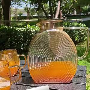 Snail Glass Pitcher 2.5L 84oz Large Iced Tea Pitcher with Handle Lids for Fridge Door Water Jug Sun Tea Bottles Cold Water Cups