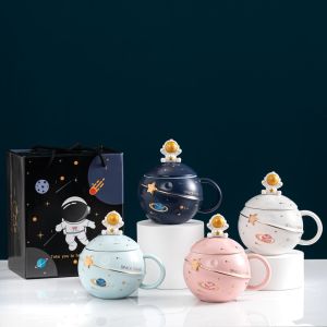 Astronaut Planet Embossed Mug with Lid and Spoon