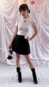 Áo thun baby tee trắng croptop phong cách coquette