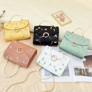 Elegant Embroidered Pearl Handbag Womens Crossbody Shoulder Bag Simple Fashion Small Square Bag Magnetic Buckle Chain Design