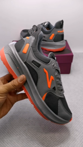 Sepatu Lari Pria  Anti Slip Tahan Air - Nyaman untuk Maraton