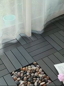 【ส่งจากกรุงเทพ】แผ่นไม้ปูพื้น 30*30/30*60CM 1แผ่นก็ได้ราคาขายส่ง ทนแดด ทนฝน กันน้ำ กันลื่น ทนไฟ ติดตั้งง่ายความเหนียวที่ดี แผ่นไม้ แผ่นไม้ตกแต่งสวนปูพื้นสวน DIY แผ่นไม้ปูพื้น