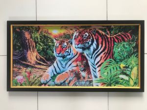 Hiasan Dinding Cetak Gambar Keluarga Macan Kuning di hutan plus Bingkai uk:50cm x 100cm