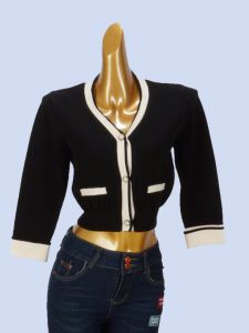 เสื้อคาร์ดิแกนถักคอวีทรงเข้ารูปเอวสูงสำหรับผู้หญิง แขนยาว สั้น สไตล์ฤดูใบไม้ร่วง 2023 เส้นใยอะซิเตท สีพื้น