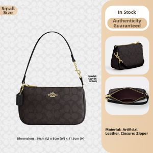 Coach | Wristlet Clutch Bag Underarm
