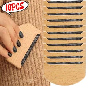 10/1ชิ้นเครื่องกำจัดขุยบนผ้าแปรงเสื้อผ้าที่โกนหนวดอุปกรณ์ตกแต่งเสื้อผ้าเสื้อโค้ทขนสัตว์เครื่องขจัดขุยผ้าพกพาแบบไม้แบบใช้มือ