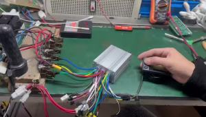350W-2000W BLDC Dual-Drive Motor Sine Wave E-bike Controller with S866 UART NO.2 Protocol 36V-52V 25A-50A 3-Mode for E-Go-Kart
