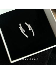 A. Mu Accessible Luxury Fancy ~ Double Row Arc Chic Simple Commute Daily Silver Pin Earrings Non-Piercing Ear Clip