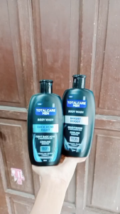 Total Care Men Sabun Mandi Botol 200ml - Body Wash