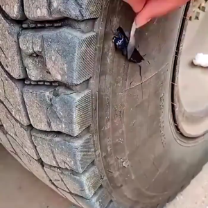 Tire Repair Glue Liquid Car Rubber Tire Repair Artifact Glue Strong Leather Adhesive Wear-resistant Non-corrosive Adhesive Instant Bond Repair
