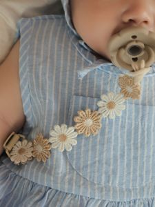 INS Cute Baby Pacifier Drop-Preventing Chain Baby Teether Anti-Drop Clip Daisy Nipple Lanyard Molar Rod Clip