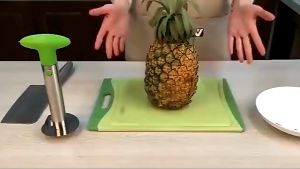 MERIAHSHOP Alat Potong Kupas Nanas Nenas Putar Pineapple Core Peeler Slicer Cutter Stainless