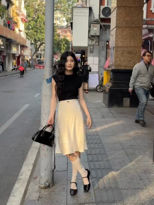 Korean Style Bow Rmbroidered High Waisted A-Line Fishtail Shaped Skirt For Women