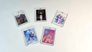 Magnetic Holder Trading Cards 35PT Protectors Hard Plastic Sleeves Display Case Baseball Sports Standard Card