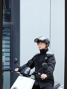 เสื้อกันฝน M-3XL สำหรับกีฬาแบบแยกส่วน บุรุษ ชุดกางเกงกันฝน และสะท้อนแสงประกันแรงงาน เสื้อกันฝนมอเตอร์ไซค์แบบเต็มตัว