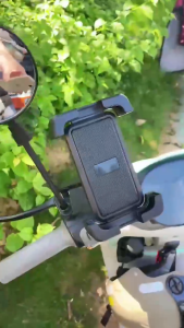 COOBOWE Shakeproof MOTOR Stand Holder HP ABS Bracket Clamp with Lock Buckle Bike Phone Holder Pemegang Sepeda Motor Tahan Gempa Cocok Untuk Ponsel 47-72 inci