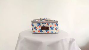 GabaG - Cooler Bag Tas Asi - Single Handbag Bunga / Crystal / Awan / Rain Lily / Hummingbird - Desain Motif Bunga dengan Warna Ungu Cerah (Termasuk 1 Ice Gel 500 gram)