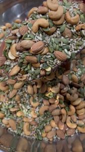 ส่งฟรี 500กรัม ธัญพืช 4 ชนิด พร้อม ทาน A ธัญพืช 500กรัม ธัญพืชรวม ถั่วรวม ธัญพืชอบแห้ง 4 เทพ เม็ดมะม่วงหิมพานต์ ฟักทอง เม็ด ตะวันอัลมอนด์ เม็ดม่วง หัวครก ยาร่วง บริการส่งอัตรา พร้อมที่สุดท้าย