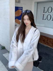 Young Womens Short Fur Coat Young Style V-Neck Long Sleeve Commute Retro Single Button Closure Dyeing Simulation Fur Jacket