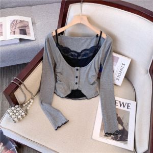 Sweet And Spicy Style Lace Splice Fake Two-Piece T-Shirt Womens Autumn Design Sensation Pleated Short Top Loose Fit Knitted Long Sleeve