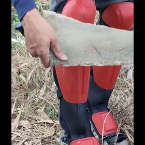 สนับแข้งกันหิน กระเด็น 100% ไม้ ป้องกันใบ ใส่ตัดหญ้า ใส่ระหว่างตัดหญ้า กระดอกและคู่