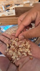 ALAT PENGIRIS KACANG / PEMOTONG / PERAJANG / PARUTAN / PASAH / PENCACAH / SERUTAN KACANG SERBAGUNA KAYU JATI