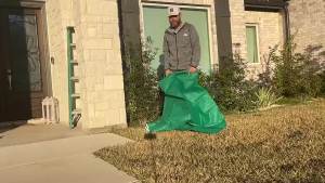 Winter Plant Protection Cover Outdoor Antifreeze Tree Shrub Protection With Zip Drawstring Non-woven Thickened Garden Plant Care