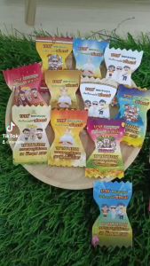 กระดาษพับเหรียญโปรยทาน บวชทดแทนคุณ เป็นเนื้อนาบุญให้พ่อแม่ คละแบบ แผ่นละ 10 บาท ทำได้ 18 ชิ้น