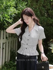 Áo Sơ Mi Cổ Sọc Xòe Tay Ngắn