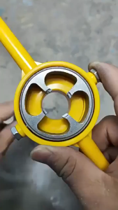 6Pcs PVC Thread Maker Tool Pipe Threader Plumbing Tool Water Pipe Threader Plastic Pipe Round Die Set