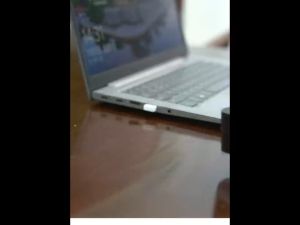 Holder HP Universal P1 - Vakum + Magnet Multi-Suasana Cocok untuk Mobil & Meja Adjustable 180°.