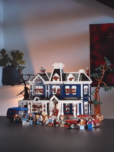11370Stranger Things: The Creel HouseBuilding Blocks Toys Gifts for Boys and Girls