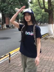OWOX | Áo Thun Dễ Thương Thoáng Khí Nhẹ