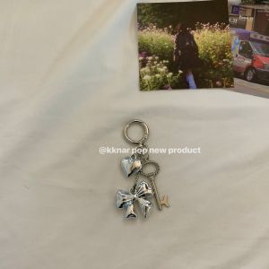 Silver Butterfly Knot Car Keychain Couple Hanging Ornaments Original Design Minimalist Style High-End Feeling Creative Gifts