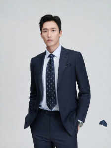 Spring New Business Suit With One Vented Jacket