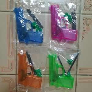 ปืนของเล่น ปืนยิงกระจก ของเล่นเด็ก ยิงสนุก ฝึกทักษะ ชื้นละ10 บาท พร้อมลูกดอก