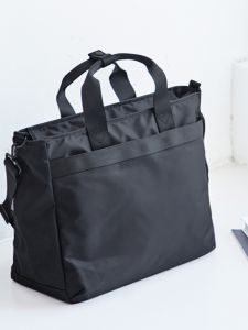 original Korean Nylon Document Bag for Men and Women Large Capacity Business Casual Crossbody S Satchel with Zipper Closure