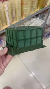 Xốp cắm hoa tươi  xốp xanh bọc khuông nhựa bên ngoài dùng để cắm hoa tươi