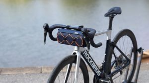 ROCKBROS Bicycle Handlebar Bag 2.2L Capacity Multiple Storage Cycling Head Bag Quick Release Durable MTB Road Bike Front Bag Shoulder Bag